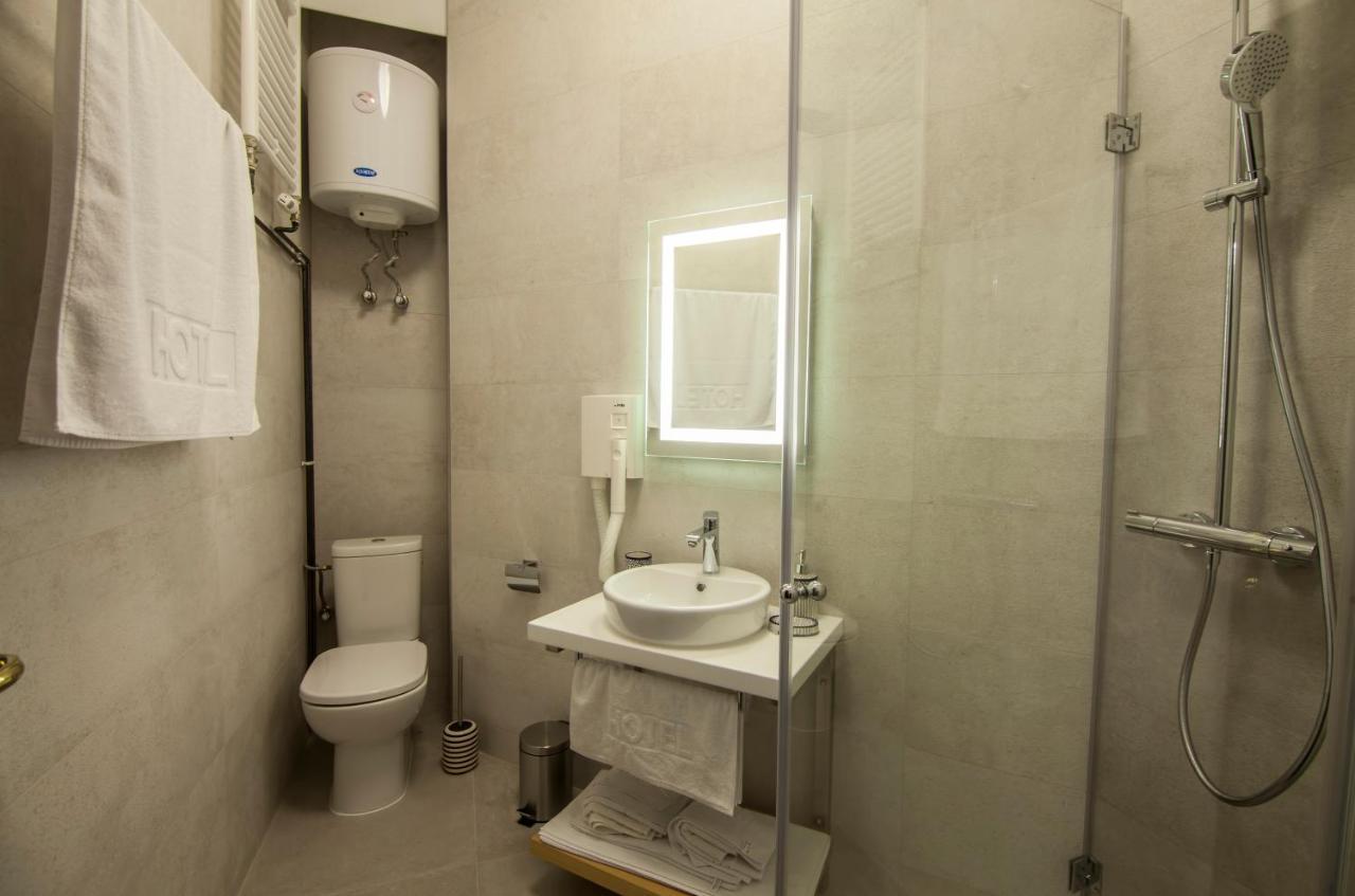 Hotel Balkan Centar Bijeljina Luaran gambar